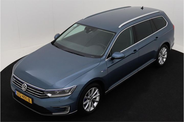 VOLKSWAGEN PASSAT 2016 wvwzzz3czhe030185