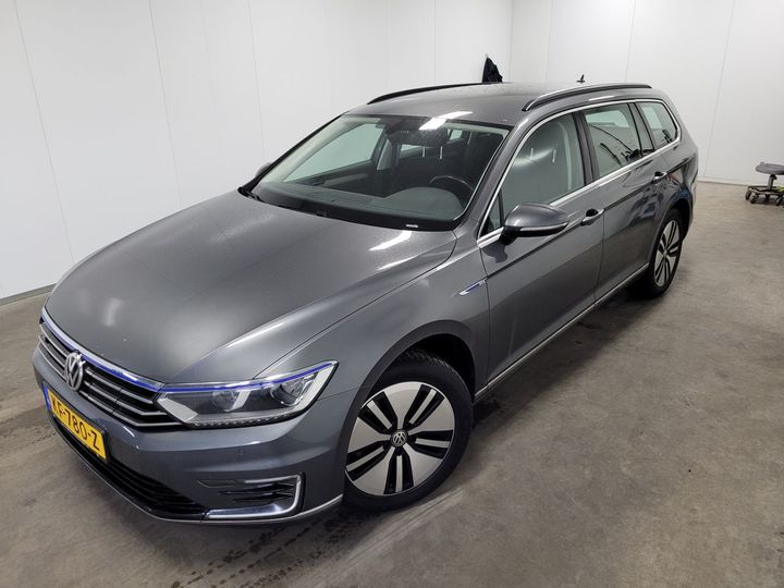 VOLKSWAGEN PASSAT 2016 wvwzzz3czhe038300