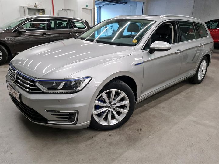 VOLKSWAGEN PASSAT 2016 wvwzzz3czhe039183