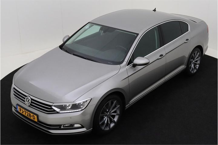 VOLKSWAGEN PASSAT 2017 wvwzzz3czhe039915