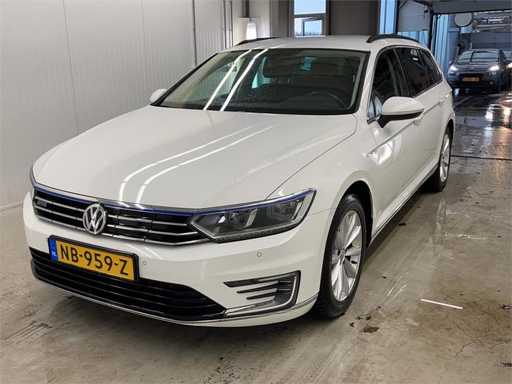 VOLKSWAGEN PASSAT 2016 wvwzzz3czhe041504