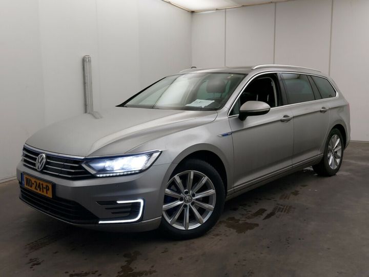 VOLKSWAGEN PASSAT 2016 wvwzzz3czhe042697