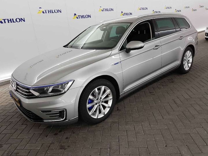 VOLKSWAGEN PASSAT 2016 wvwzzz3czhe051011