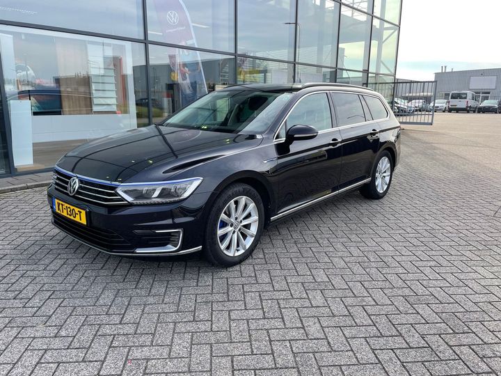 VOLKSWAGEN PASSAT 2016 wvwzzz3czhe051687