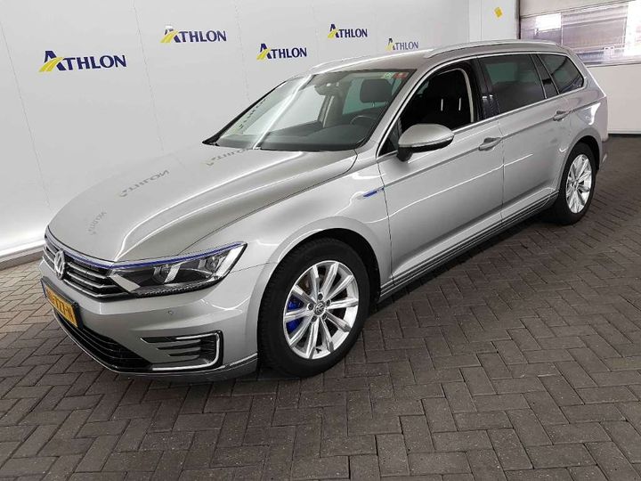 VOLKSWAGEN PASSAT 2016 wvwzzz3czhe051732