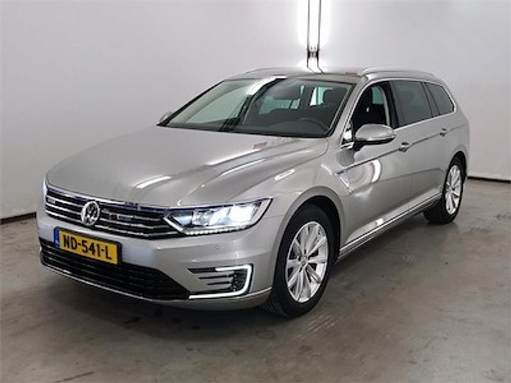 VOLKSWAGEN PASSAT 2016 wvwzzz3czhe051872