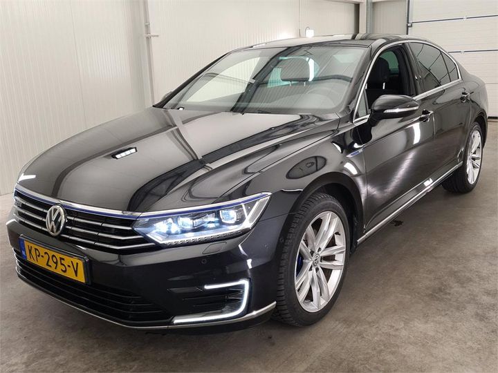 VOLKSWAGEN PASSAT 2016 wvwzzz3czhe053673