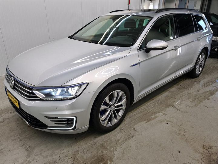 VOLKSWAGEN PASSAT 2016 wvwzzz3czhe054008