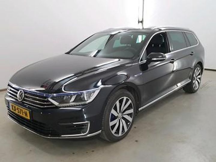 VOLKSWAGEN PASSAT 2016 wvwzzz3czhe055088