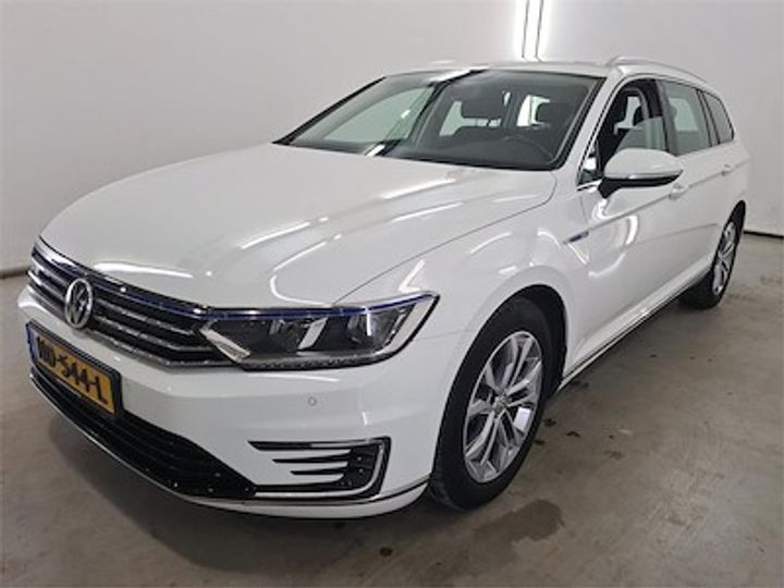 VOLKSWAGEN PASSAT 2016 wvwzzz3czhe055516