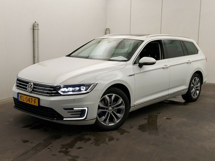 VOLKSWAGEN PASSAT 2016 wvwzzz3czhe062232