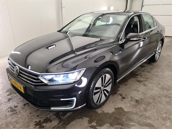 VOLKSWAGEN PASSAT 2016 wvwzzz3czhe064304