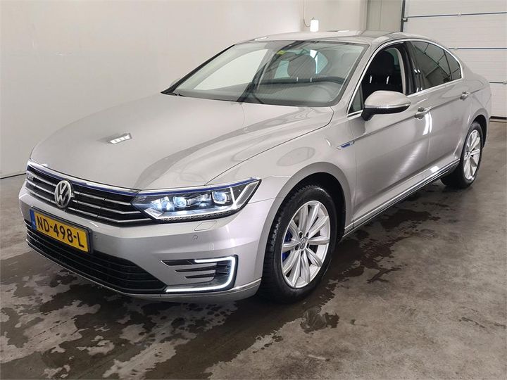 VOLKSWAGEN PASSAT 2016 wvwzzz3czhe064984