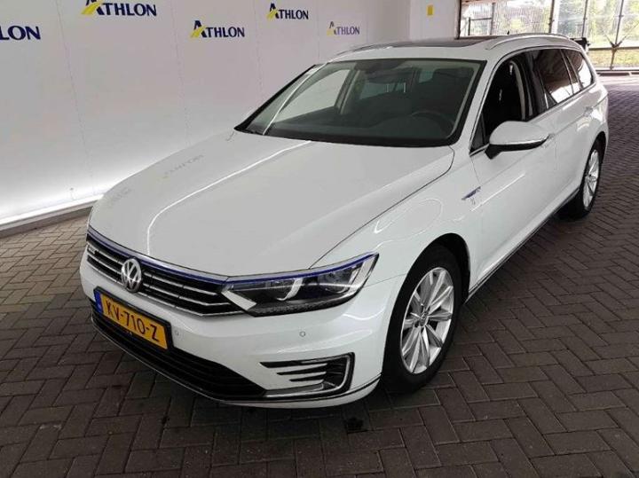 VOLKSWAGEN PASSAT 2016 wvwzzz3czhe065128