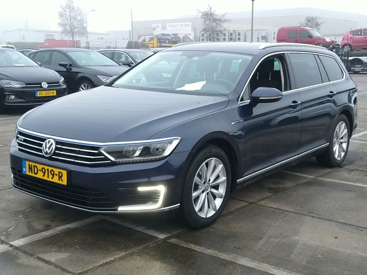 VOLKSWAGEN PASSAT 2016 wvwzzz3czhe066147