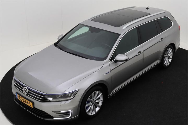 VOLKSWAGEN PASSAT 2016 wvwzzz3czhe066186