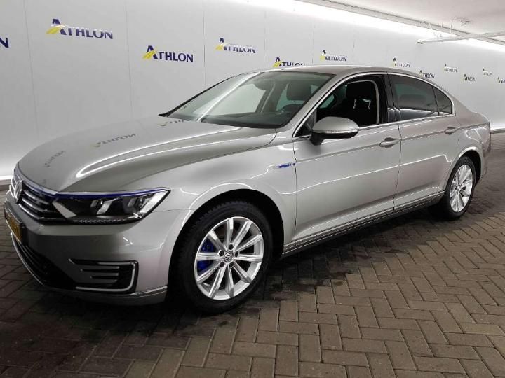 VOLKSWAGEN PASSAT 2016 wvwzzz3czhe066372