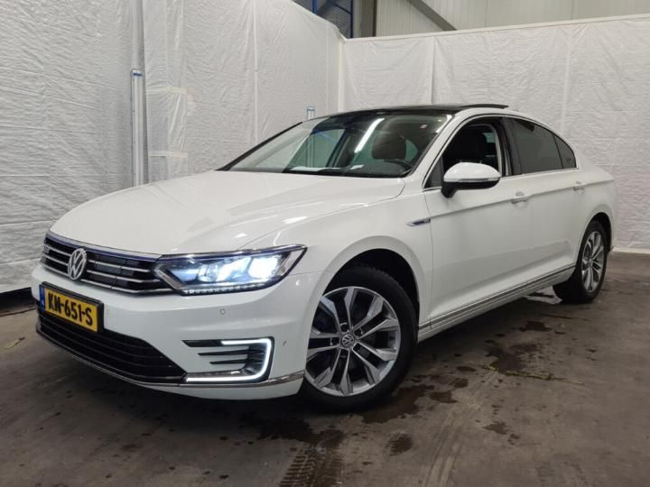 VOLKSWAGEN PASSAT 2016 wvwzzz3czhe075348