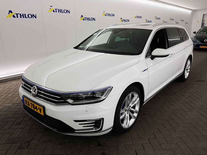 VOLKSWAGEN PASSAT 2016 wvwzzz3czhe075841