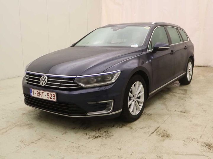 VOLKSWAGEN PASSAT 2017 wvwzzz3czhe076328