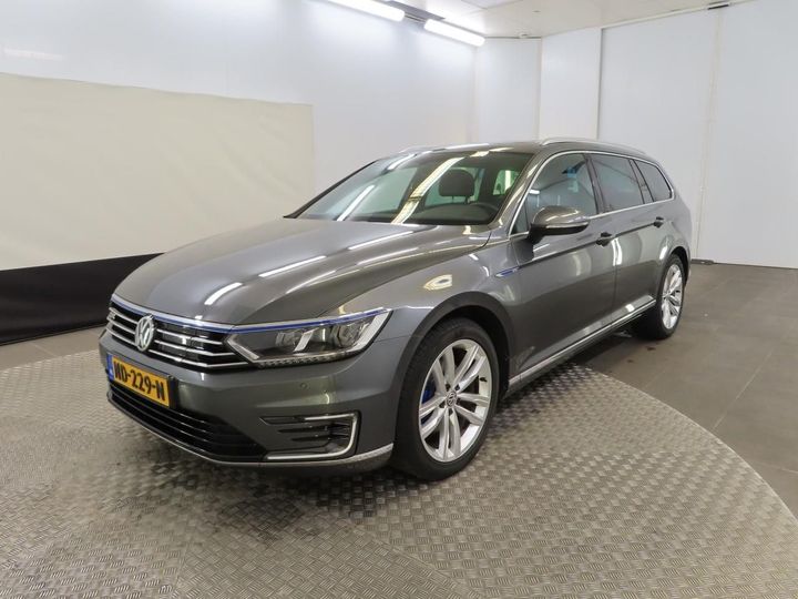 VOLKSWAGEN PASSAT 2016 wvwzzz3czhe076629