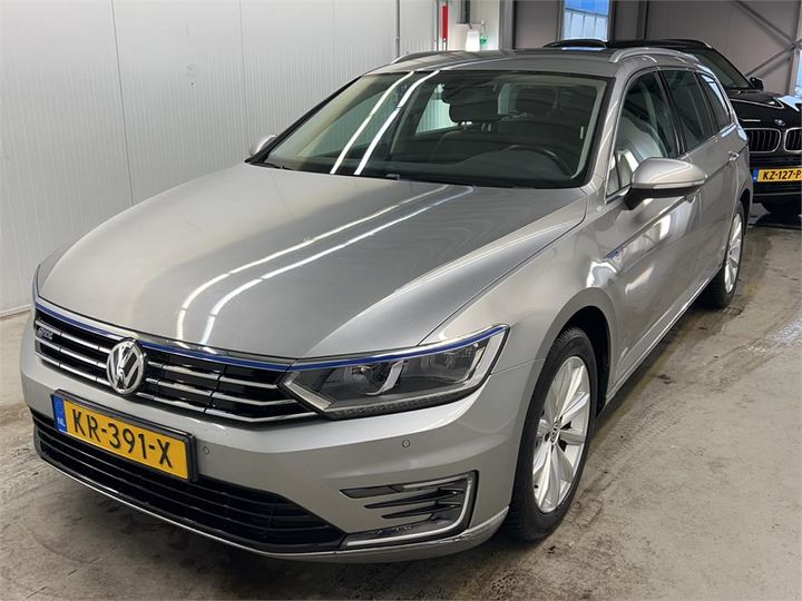 VOLKSWAGEN PASSAT 2016 wvwzzz3czhe077440