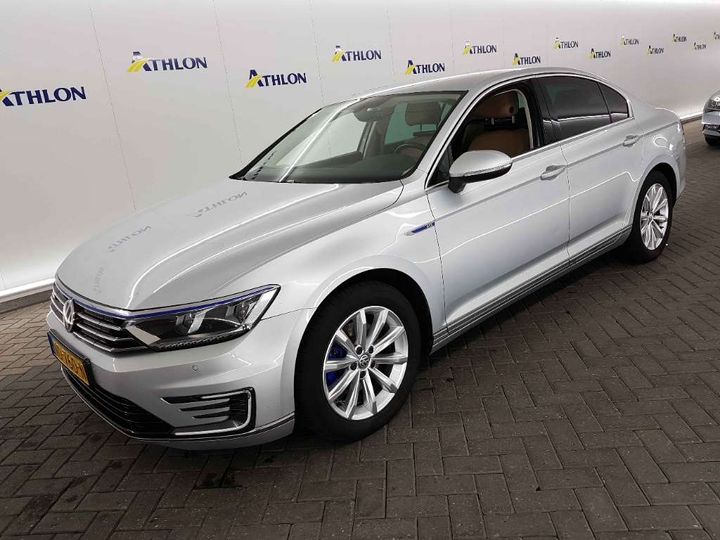 VOLKSWAGEN PASSAT 2016 wvwzzz3czhe078094