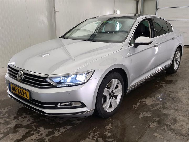 VOLKSWAGEN PASSAT 2017 wvwzzz3czhe079639