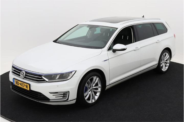 VOLKSWAGEN PASSAT 2016 wvwzzz3czhe080083