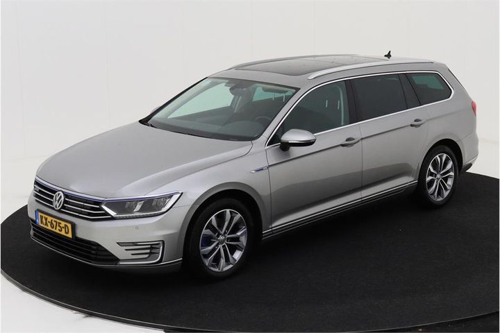 VOLKSWAGEN PASSAT 2016 wvwzzz3czhe080089