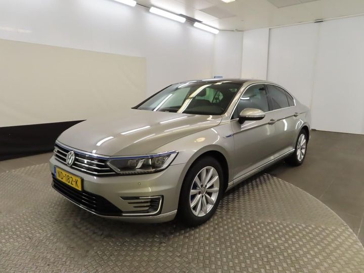 VOLKSWAGEN PASSAT 2016 wvwzzz3czhe080335