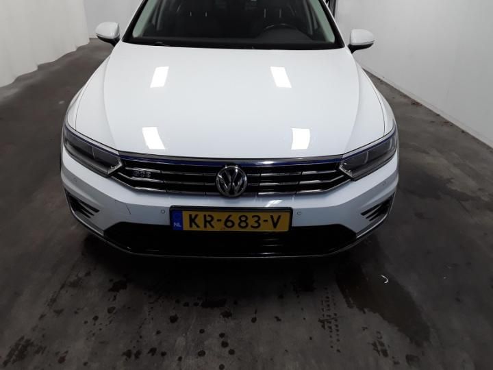 VOLKSWAGEN PASSAT 2016 wvwzzz3czhe080805