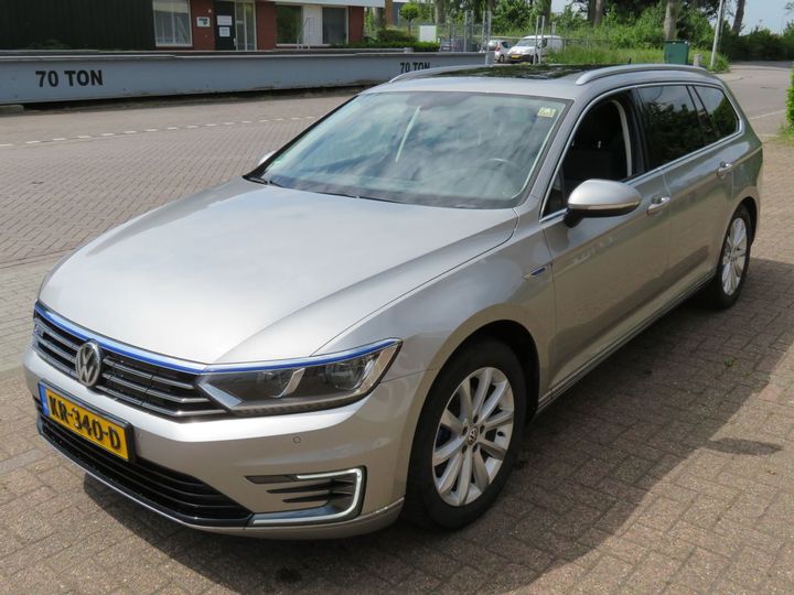 VOLKSWAGEN PASSAT 2016 wvwzzz3czhe081001