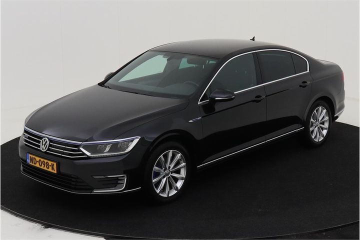 VOLKSWAGEN PASSAT 2016 wvwzzz3czhe081145