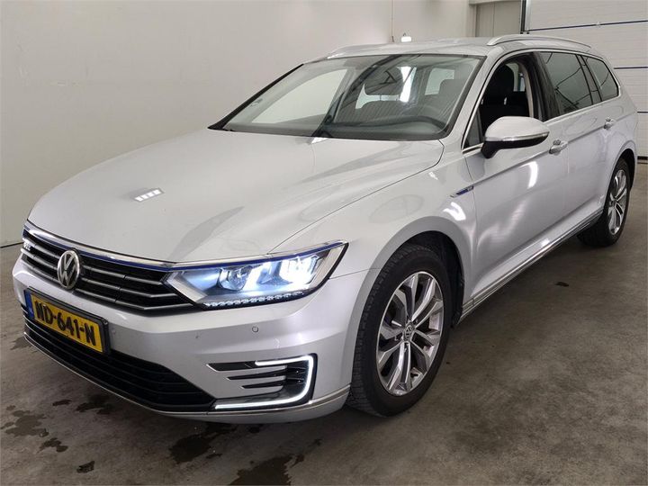 VOLKSWAGEN PASSAT 2016 wvwzzz3czhe081585