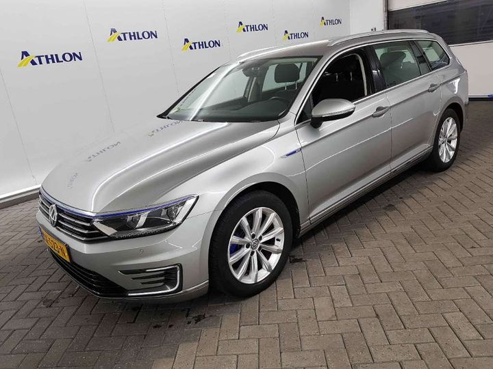 VOLKSWAGEN PASSAT 2016 wvwzzz3czhe081709