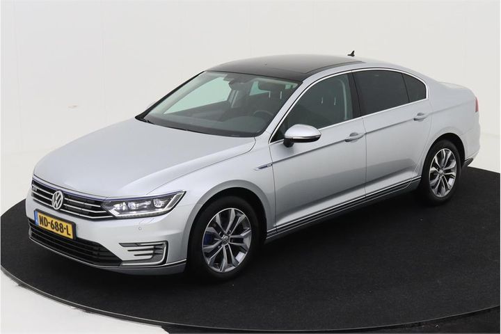 VOLKSWAGEN PASSAT 2016 wvwzzz3czhe081760