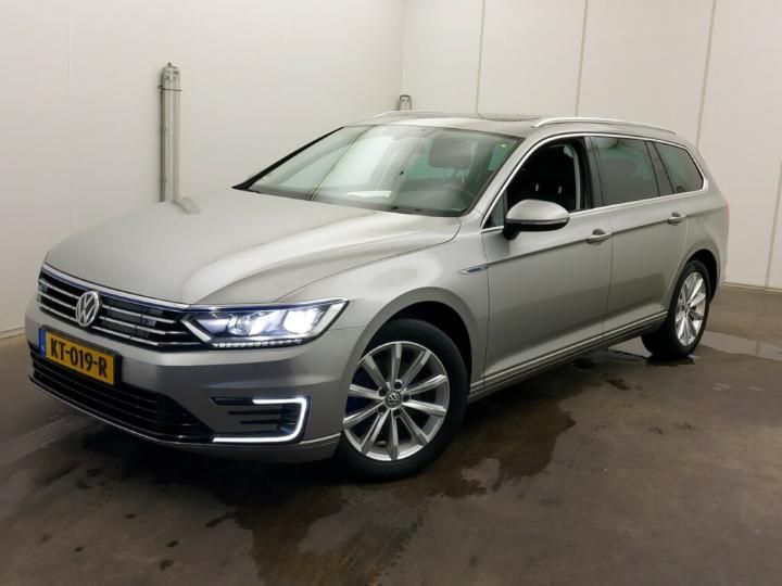 VOLKSWAGEN PASSAT 2016 wvwzzz3czhe081845