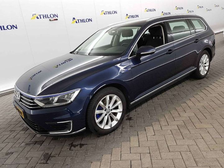 VOLKSWAGEN PASSAT 2016 wvwzzz3czhe081890