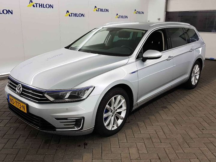 VOLKSWAGEN PASSAT 2016 wvwzzz3czhe082081