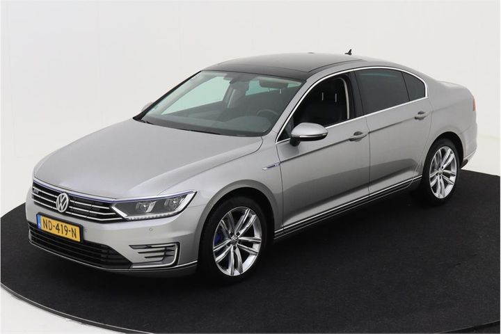 VOLKSWAGEN PASSAT 2016 wvwzzz3czhe082168