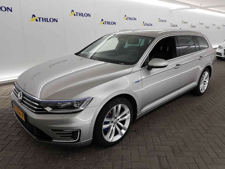 VOLKSWAGEN PASSAT 2016 wvwzzz3czhe082339