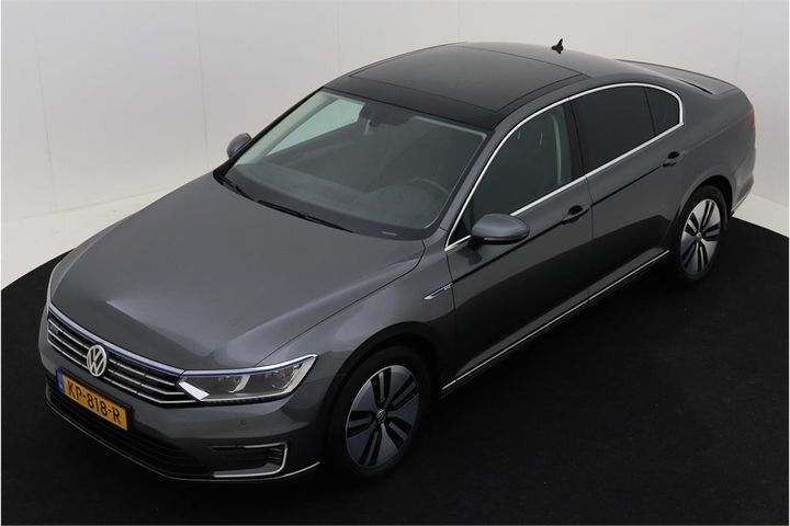 VOLKSWAGEN PASSAT 2016 wvwzzz3czhe082485