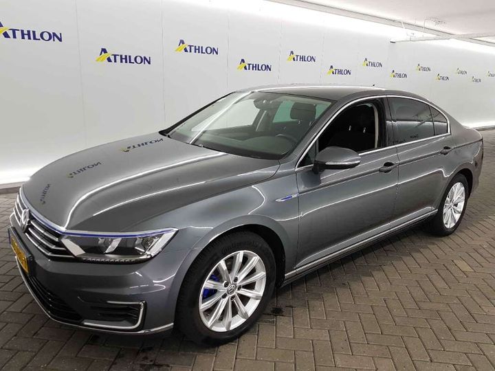 VOLKSWAGEN PASSAT 2016 wvwzzz3czhe082835