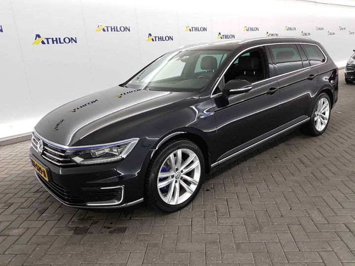 VOLKSWAGEN PASSAT 2016 wvwzzz3czhe083081