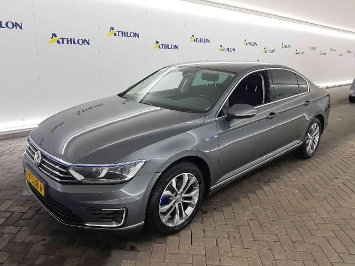 VOLKSWAGEN PASSAT 2016 wvwzzz3czhe083849