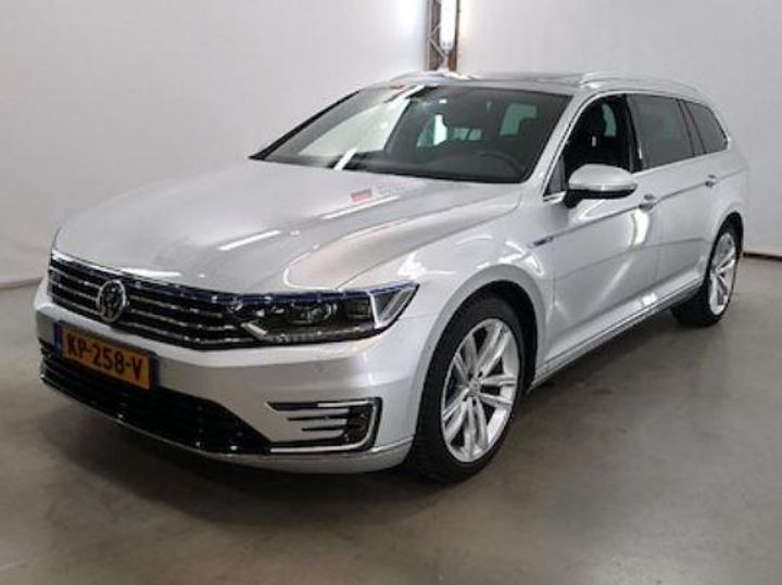 VOLKSWAGEN PASSAT 2016 wvwzzz3czhe083856