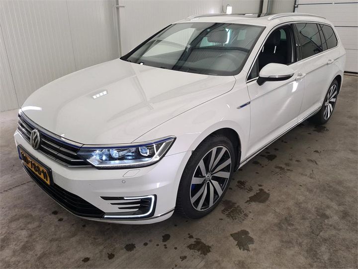 VOLKSWAGEN PASSAT 2016 wvwzzz3czhe084253