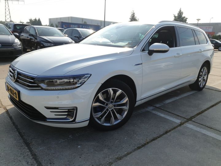 VOLKSWAGEN PASSAT 2016 wvwzzz3czhe084352