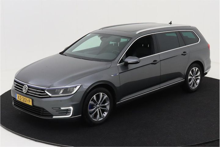 VOLKSWAGEN PASSAT 2016 wvwzzz3czhe084916